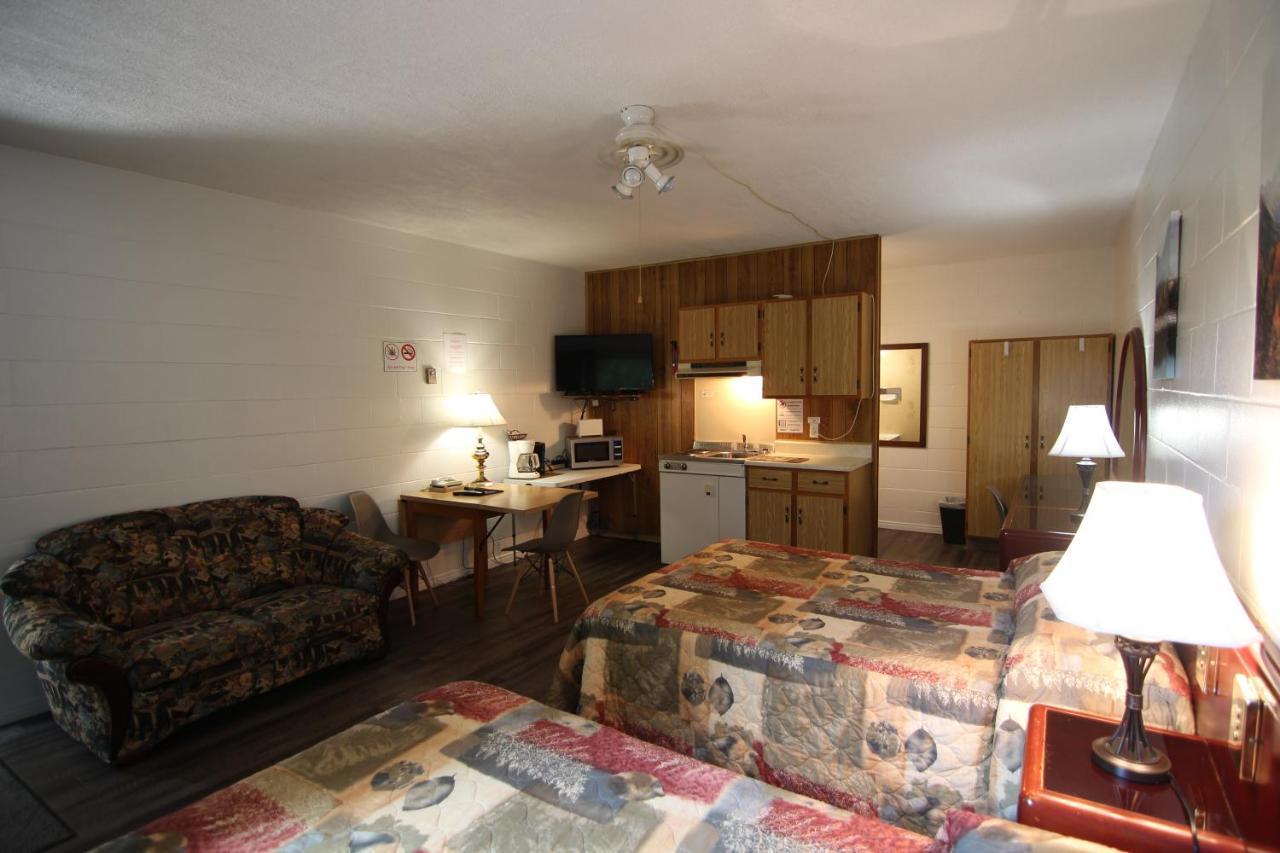 Motel Lennoxville Sherbrooke Eksteriør billede