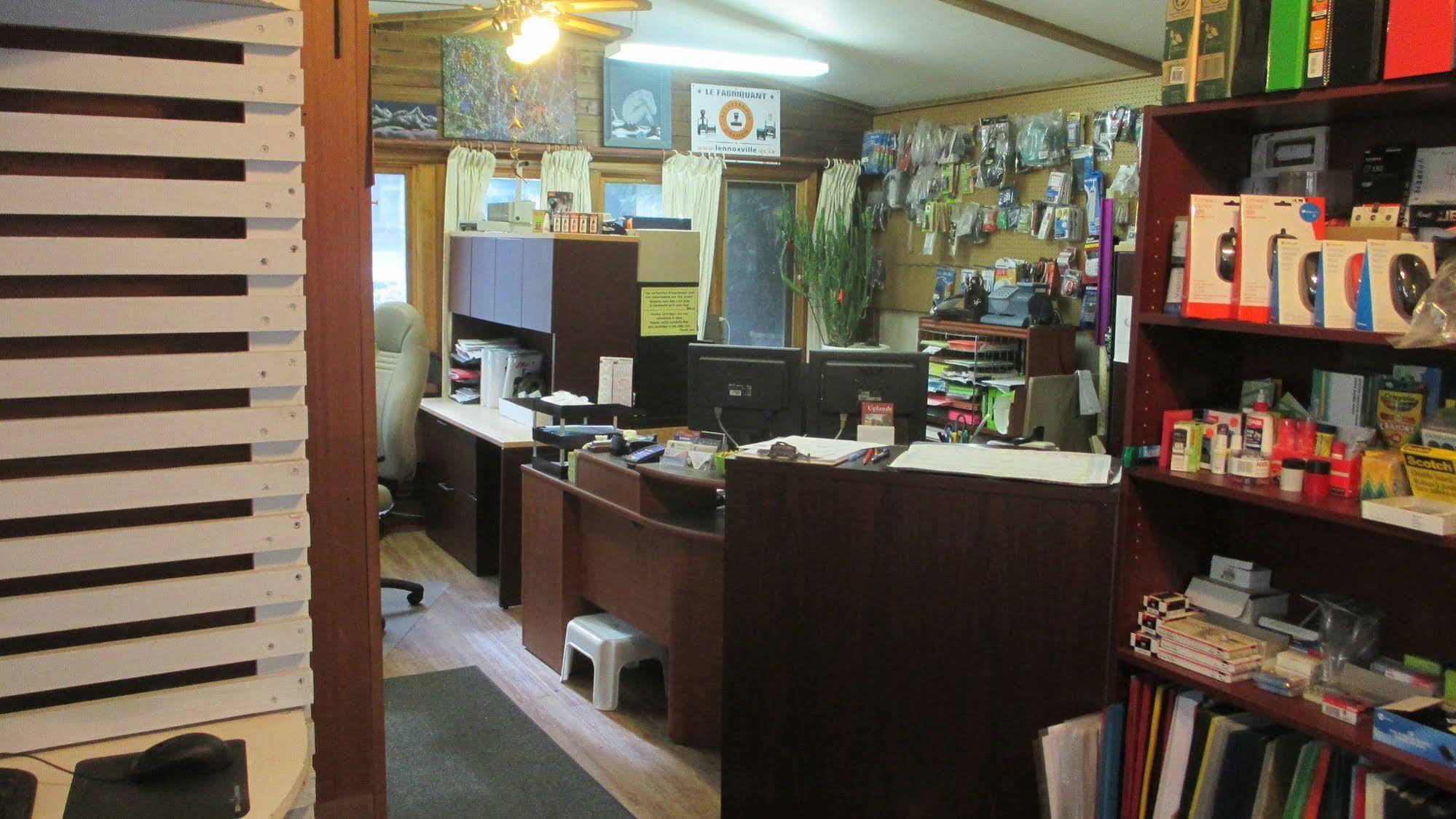 Motel Lennoxville Sherbrooke Eksteriør billede